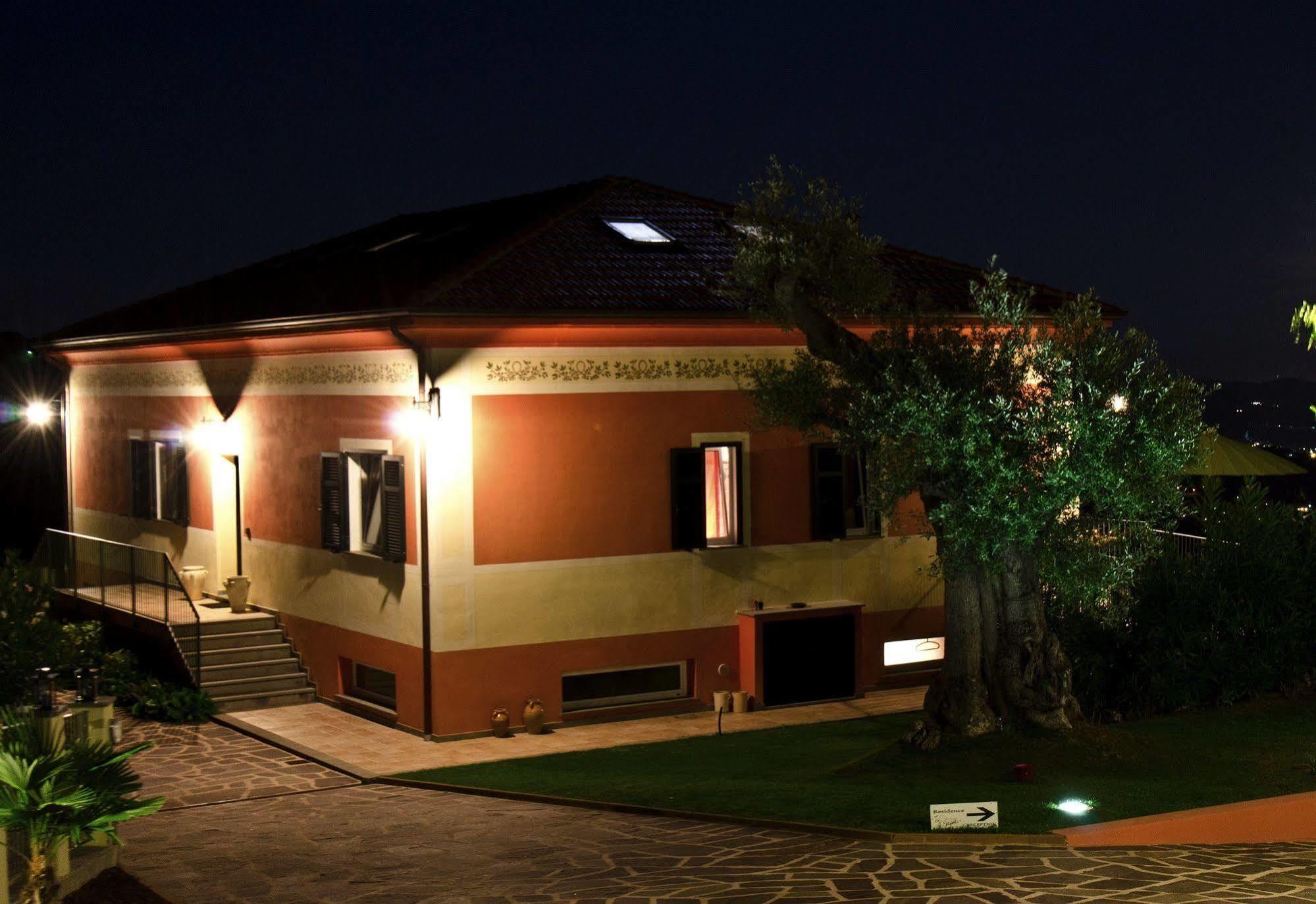 Olivium *
